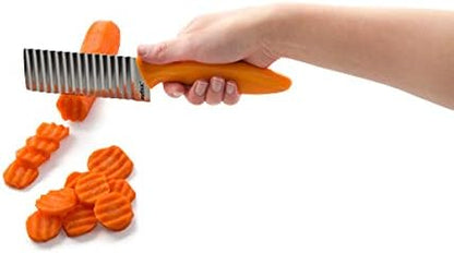 Crinkle Cut Knife – Stainless Steel Wavy Blade for Crinkle Cut French Fries, Vegetables & Fruit – Fun Snack & Garnish Cutter with Wheat Straw Handle, Dishwasher Safe, 5-Year Guarantee 4.5"