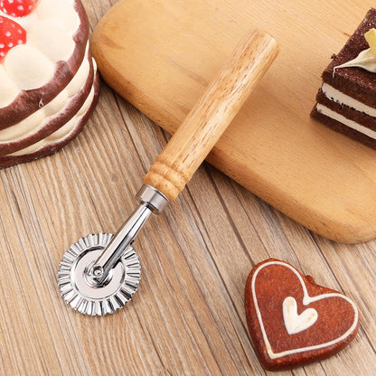 Pastry Cutter Wheel, Professional Pasta Maker Cutter Wheel with Roller, Zinc Alloy Dumpling Lace Dough Noodle Ravioli Pizza Making Cutter for Kitchen