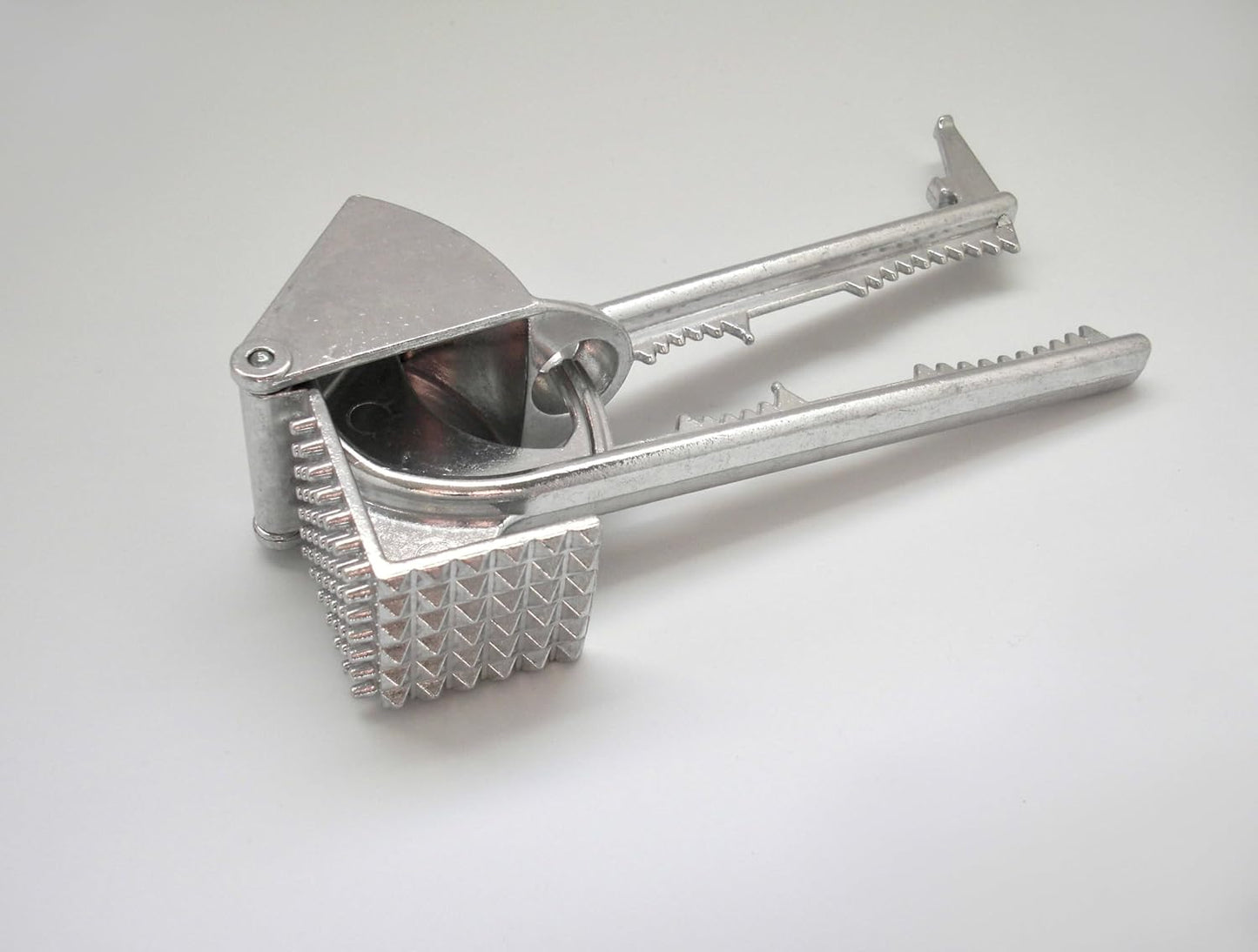 Aluminium Big Garlic Press Masher with Head-Cleaner, Olive Pitter, Nutcracker, Meat Tenderizer & Fish Scraper