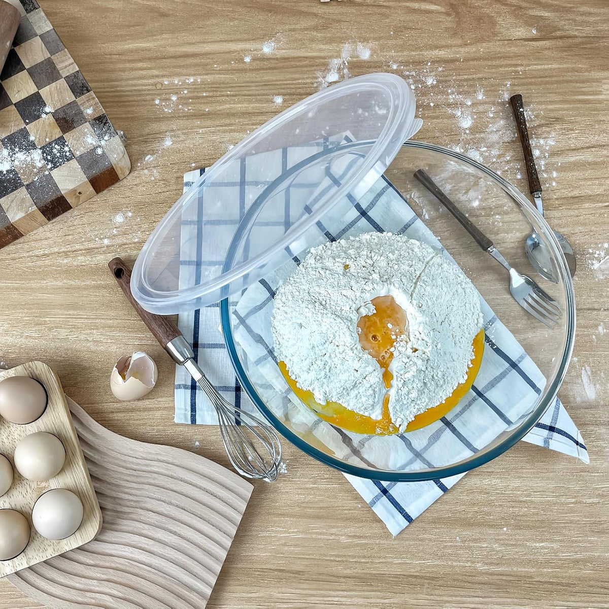 4.7QT Large Glass Mixing Bowl with White Lid, Big Salad Bowl with Lid, Large Glass Bowls for Sourdough and Kithen