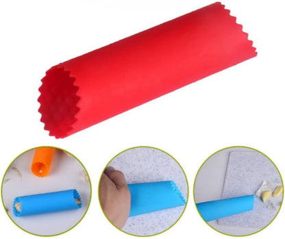 4Pcs Garlic Peeler Skin Remover Roller Keeper,Easy Quick to Peeled Garlic Cloves with Silicone Tube Roller Garlic Peeling Kitchen Tool(Red -2PCS/ Orange -2PCS)