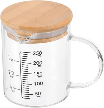 250ml Glass Measuring Cup, 3.3 Borosilicate Glass Graduated White Printed Scale Liquid Measure Cups Beaker with Wood Lid and V-Shaped Spout for Kitchen