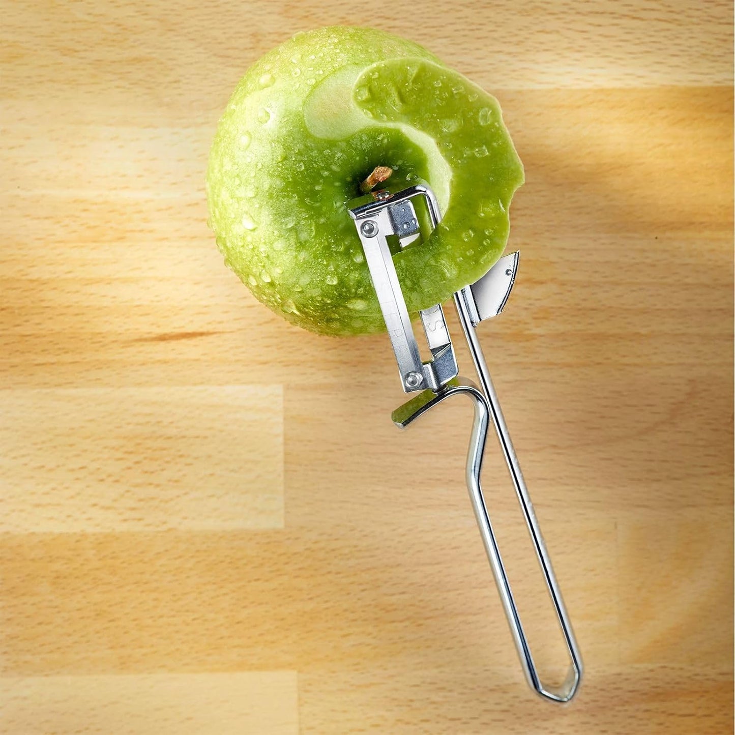 Swivel Vegetable & Fruit Peeler (Famos) with Stainless Steel Blade, Precision Swivel Kitchen Peeler with Integrated Potato Eye Remover, Potato Peeler, Apple, Lemon & Others