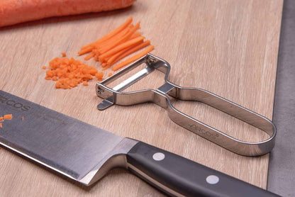 Julienne Peeler. Professional Chrome-Plated Cutter. 5.5 Inch Stainless Steel Kitchen Tool for Precise Cutting. Chef's Gadget with Ergonomic Design. Silver Color