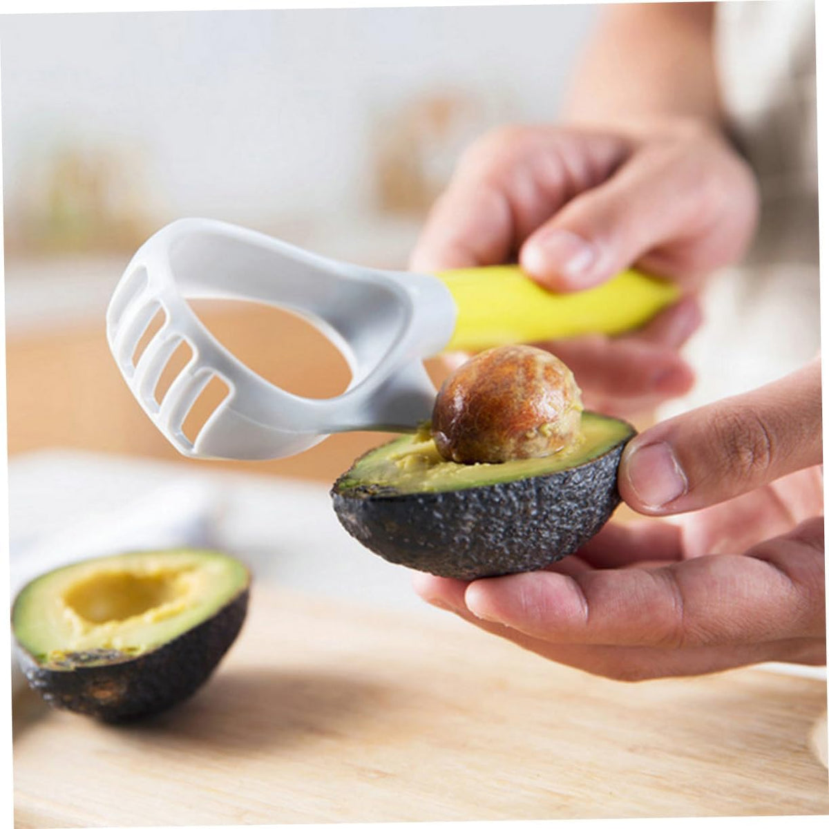 Multifunction 5 in 1 Avocado Tool Cutter Masher Slicer Pitter Peeler Corer for Kitchen Fruit Salad and Meal Prep 8.46In
