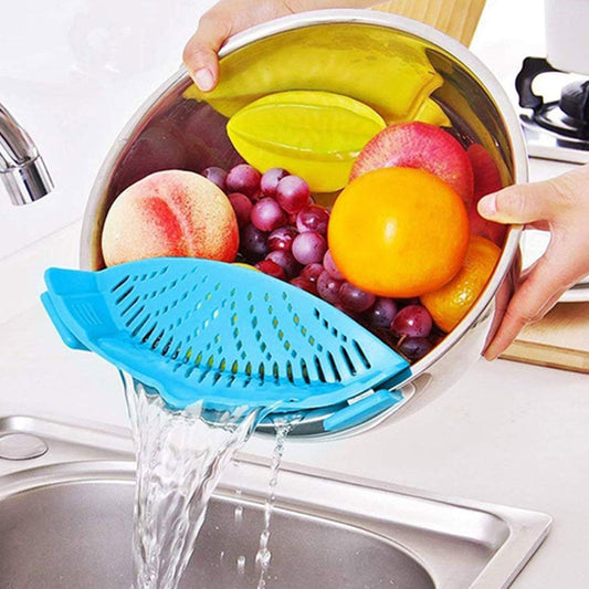 YANGG Clip-On Silicone Snap Strainer,Pasta Strainer for Spaghetti Pasta Ground Beef Grease for Most of Bowls and Pots,Food Grade Strainer,With 1pcs Hot Pads Heat-resistant (Light Blue)