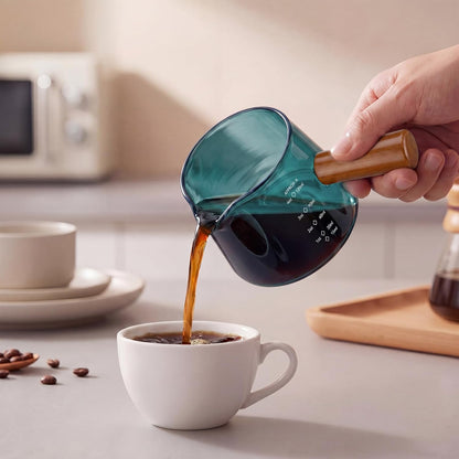 2 Pcs Espresso Cups, Espresso Shot Glasses with V-shaped Spouts and Handle, Small Cute Glass Measuring Cup, Milk Frothing Pitcher for Coffee Bar Accessories(4 OZ,Simple Style,Black)