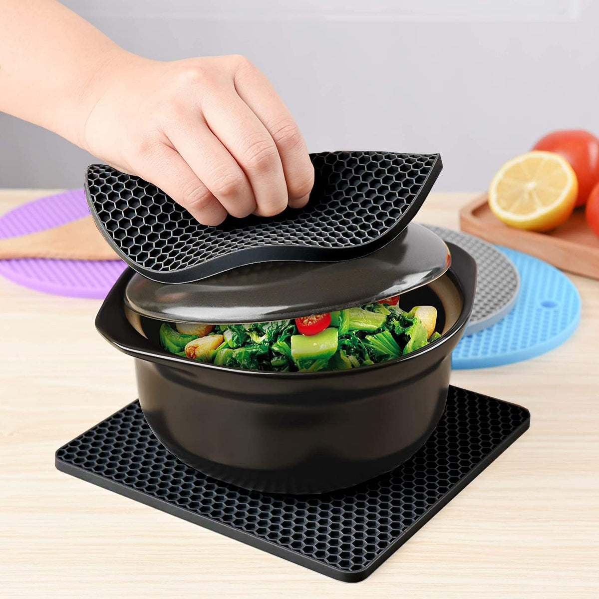 Silicone Trivet Pot Mat, Silicone Pot Holders for Hot Pan and Pot Pads. Heat Resistant Counter Mats for Tables Placemats,Countertops, Spoon Rest and Large Coasters,4 Pack Gray(2 Squared + 2 Round)