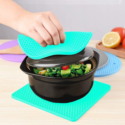 Silicone Trivet Pot Mat, Silicone Pot Holders for Hot Pan and Pot Pads. Heat Resistant Counter Mats for Tables Placemats,Countertops, Spoon Rest and Large Coasters,4 Pack Gray(2 Squared + 2 Round)