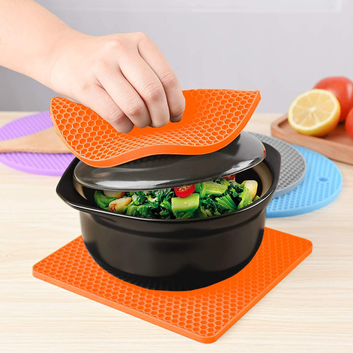 Silicone Trivet Pot Mat, Silicone Pot Holders for Hot Pan and Pot Pads. Heat Resistant Counter Mats for Tables Placemats,Countertops, Spoon Rest and Large Coasters,4 Pack Gray(2 Squared + 2 Round)