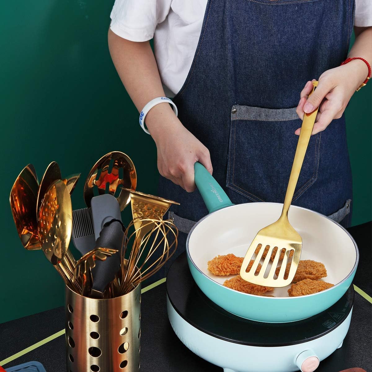 Gold Whisk, Whisk For Cooking With Titanium Gold Plating, Stainless Steel Balloon Whisk, Sturdy Kitchen Wire Whisk Set for Cooking, Baking, Blending, Beating, Dishwasher Safe, Easy to Clean