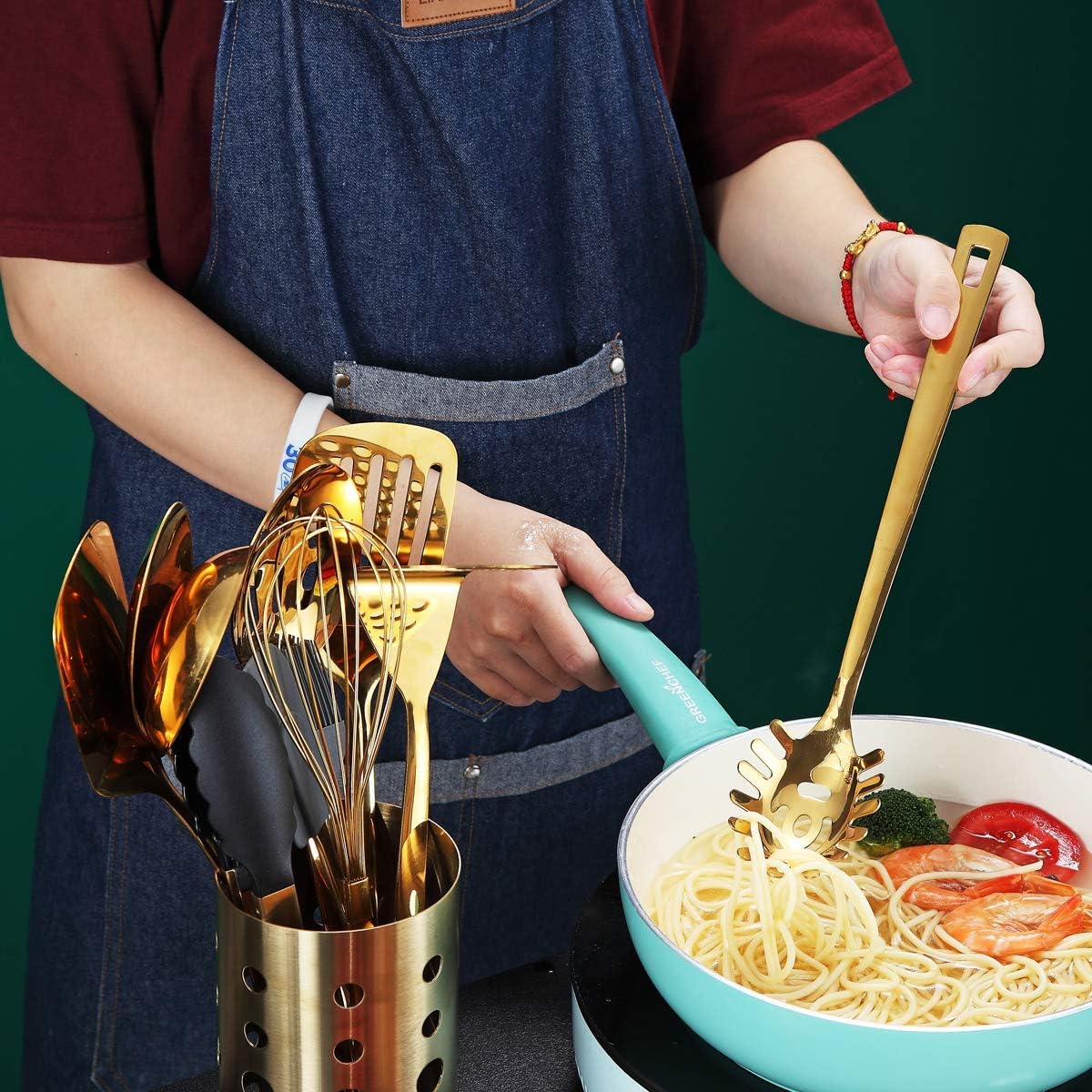 Gold Whisk, Whisk For Cooking With Titanium Gold Plating, Stainless Steel Balloon Whisk, Sturdy Kitchen Wire Whisk Set for Cooking, Baking, Blending, Beating, Dishwasher Safe, Easy to Clean