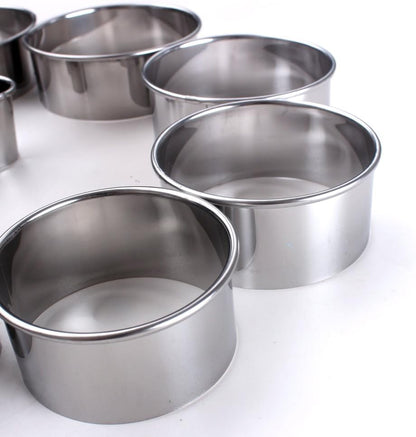 Round Stainless Steel Cookie Biscuit Cutters Set in Storage Tin, Assorted Sizes, 11 Pieces