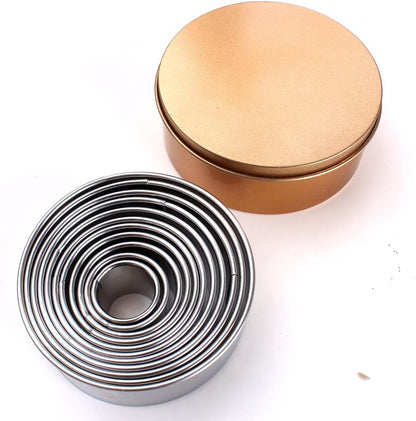 Round Stainless Steel Cookie Biscuit Cutters Set in Storage Tin, Assorted Sizes, 11 Pieces