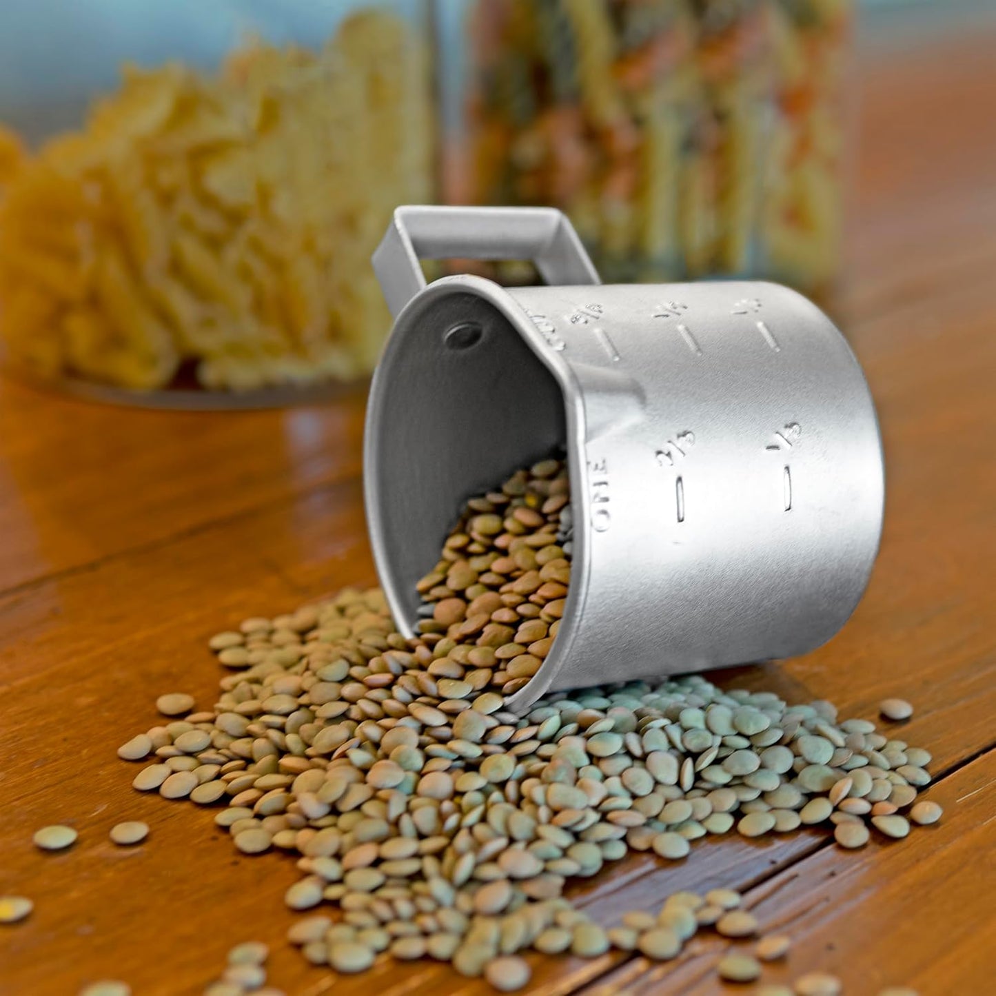 Measuring Cup, 8 oz Metal Measuring Cup with Handle and Pour Lip for liquid with Easy-Read Markings for Cooking and Baking, Kitchen Essential Aluminium