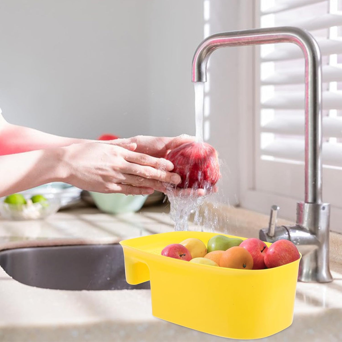 Multifunctional Saddle-shaped Sink Drain Basket Plastic Kitchen Colander Strainer for Washing and Draining Fruits Vegetables Over Sink Space-saving Holder