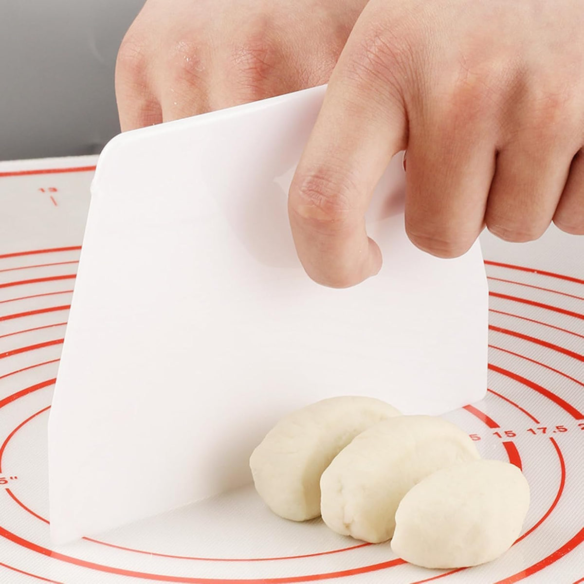 3 Piece Plastic Dough Scraper, Food Grade Trapezoidal Bread Scraper Bowl Scraper Set Multipurpose Kitchen Food Scraper for Bread Cake Fondant Icing Cream Pizza Making Size L M S