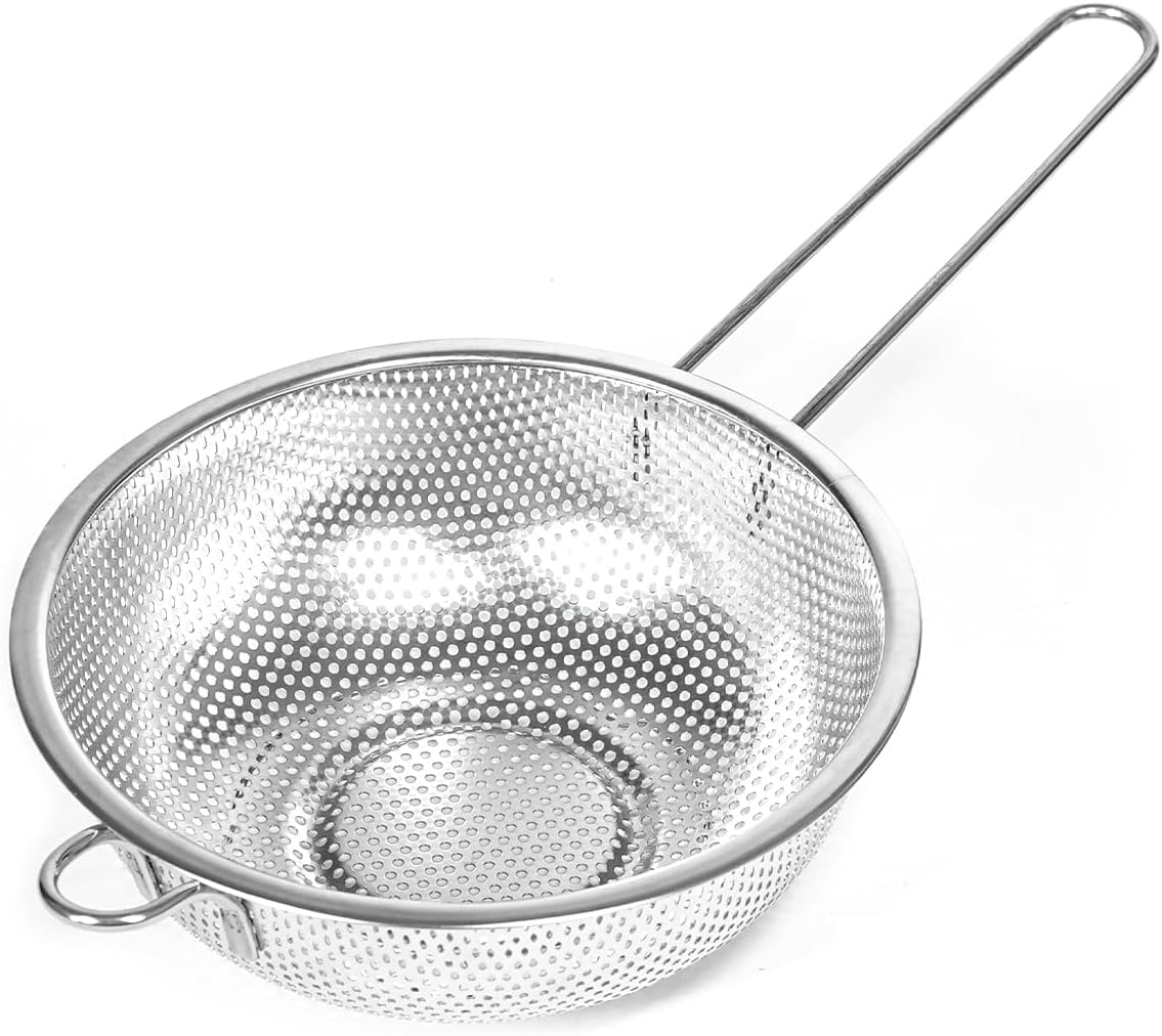 Metal Fine Mesh Strainer and Colander for Kitchen with Handle, Stainless Steel Pasta Strainer/Kitchen Funnel/Collander/Sifter for Strain/Wash Vegetables, Fruits, Spaghetti, Rice (10.2＂)