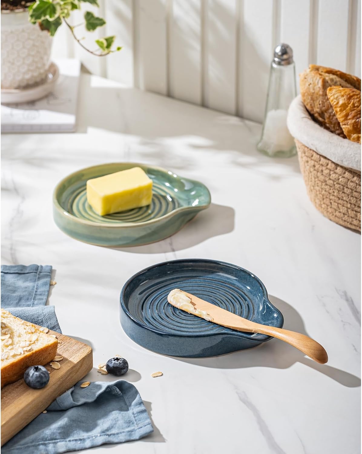 Ceramic Spoon Rest, 7.48 Inches Spoon Holder for Kitchen Counter, Kitchen Accessories, Dishwasher Safe, White