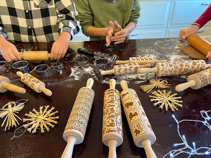 FLORAL WREATH Embossing Rolling Pin with Flowers Pattern. Dough and Clay Roller for Embossed Cookies and Pottery. Cookie and Ceramic Stamp. Backing Gifts for Women