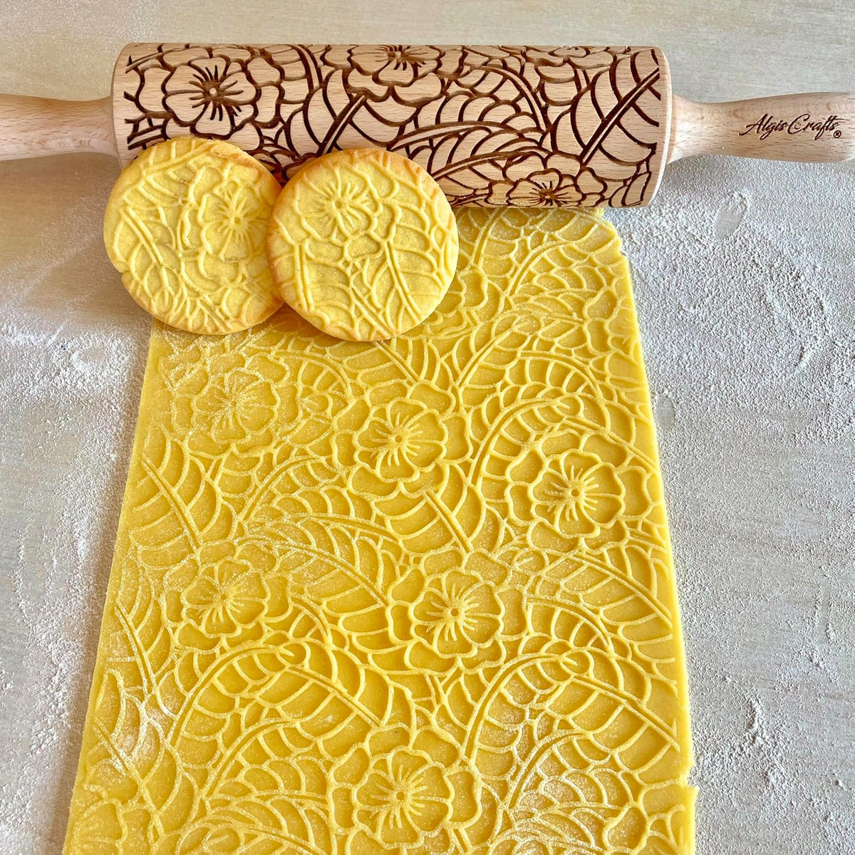 FLORAL WREATH Embossing Rolling Pin with Flowers Pattern. Dough and Clay Roller for Embossed Cookies and Pottery. Cookie and Ceramic Stamp. Backing Gifts for Women