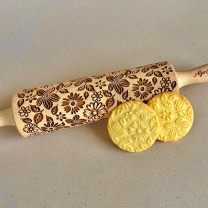 FLORAL WREATH Embossing Rolling Pin with Flowers Pattern. Dough and Clay Roller for Embossed Cookies and Pottery. Cookie and Ceramic Stamp. Backing Gifts for Women
