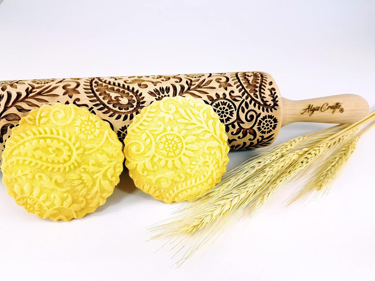 FLORAL WREATH Embossing Rolling Pin with Flowers Pattern. Dough and Clay Roller for Embossed Cookies and Pottery. Cookie and Ceramic Stamp. Backing Gifts for Women