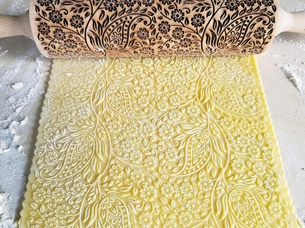 FLORAL WREATH Embossing Rolling Pin with Flowers Pattern. Dough and Clay Roller for Embossed Cookies and Pottery. Cookie and Ceramic Stamp. Backing Gifts for Women