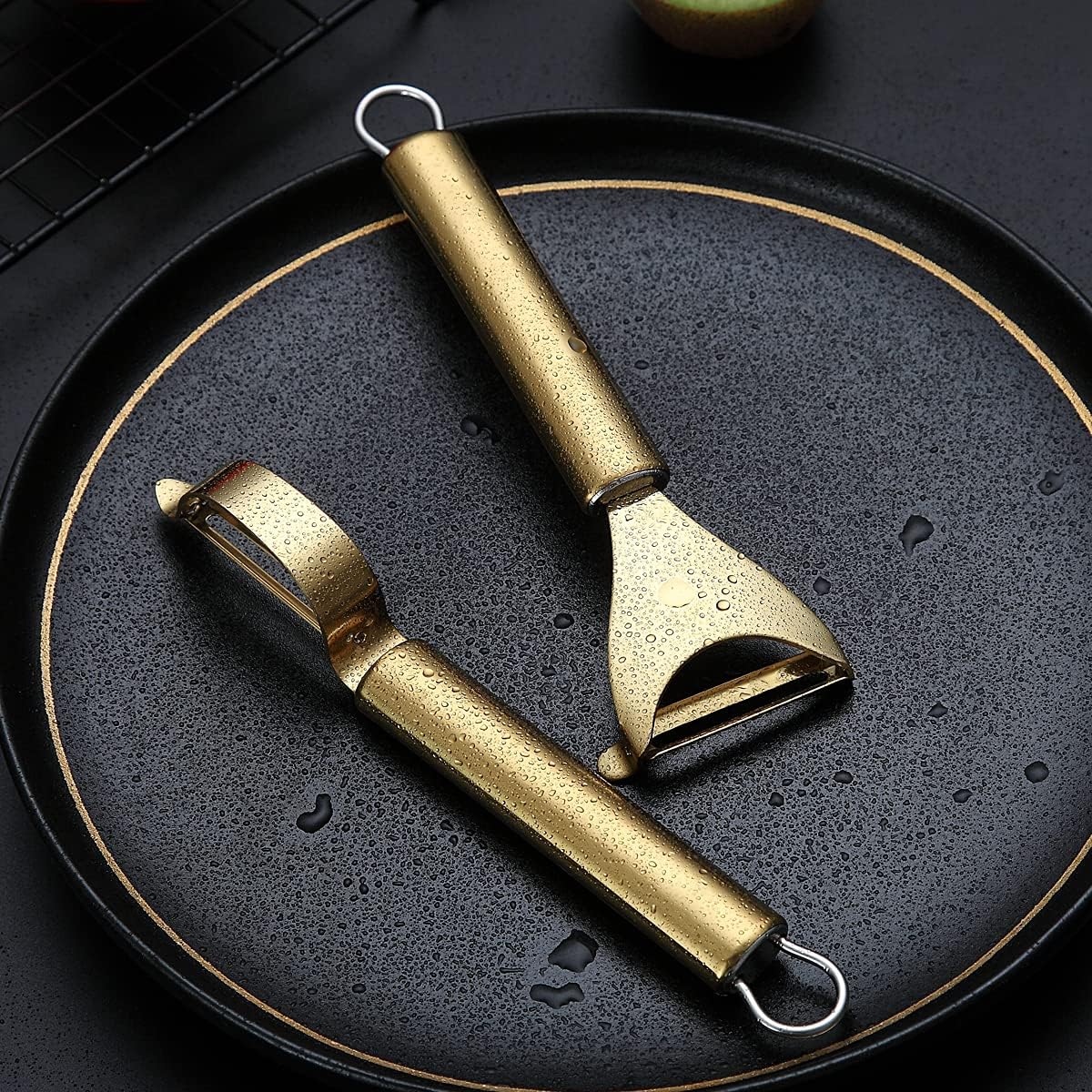 Gold Potato Vegetable And Fruit Peelers For Kitchen, Titanium Gold Plating Stainless Steel Peelers,Sharp Blade And Ergonomic Non Slip Easy To Grip Set Of 2