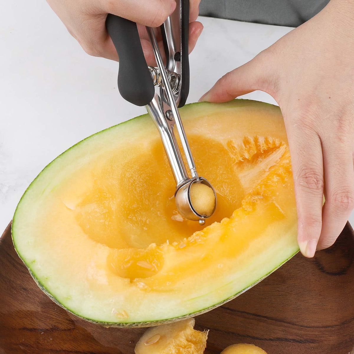 Extra Small Cookie Scoop 1 tsp, Professional Stainless Steel Tiny Ice Cream Scoop 25mm, Melon Baller Scoop Good Soft Grips, Quick Trigger Release