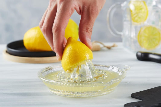 Glass Lemon Juicer, Manual Squeezer for Orange, Grapefuit, Small Citrus, Extractor Manual Hand with Handle and Pour Spout, Crystal Clear Glass 2.02oz