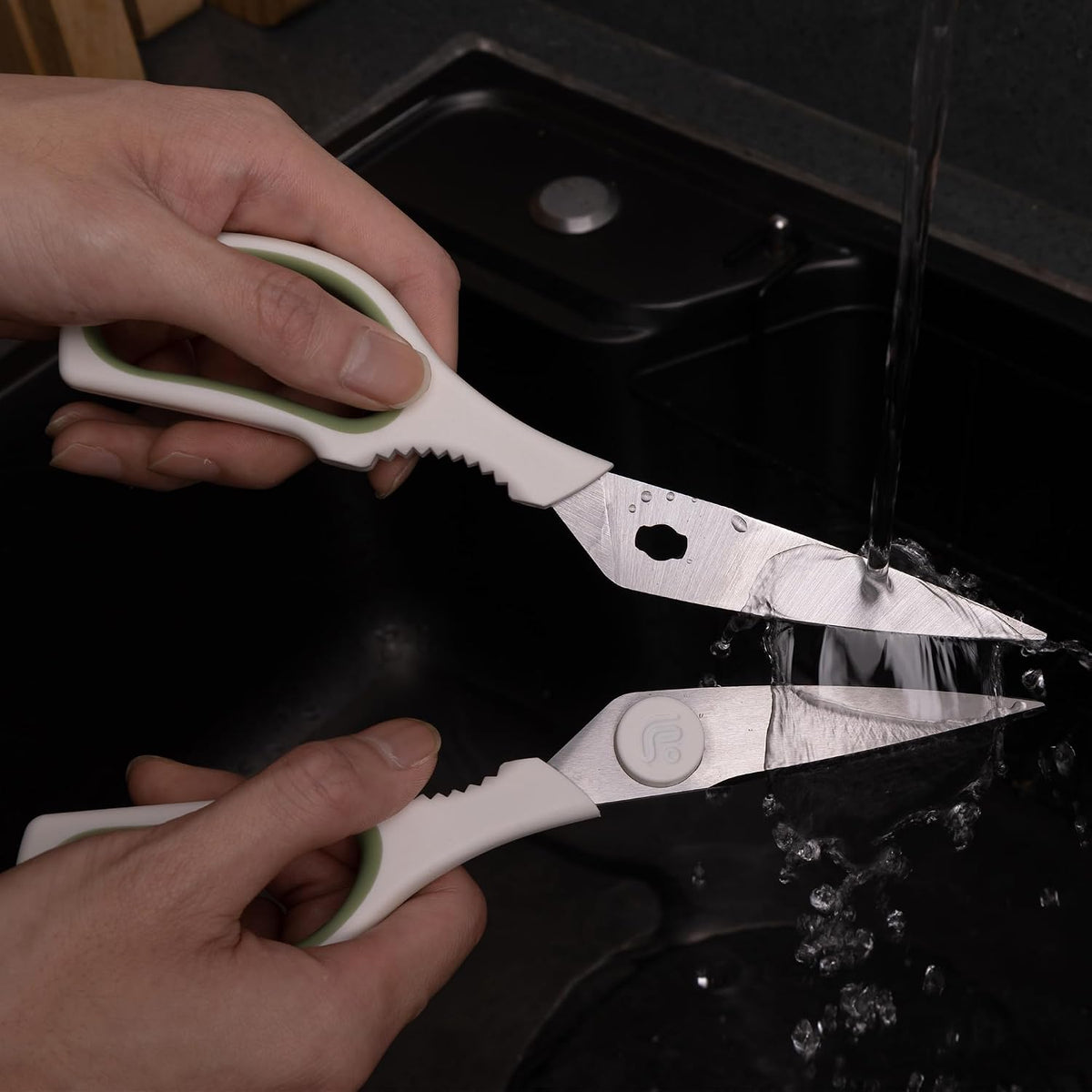 Kitchen Scissors All Purpose Kitchen Shears with Magnetic Holder, Soft Grip Handle Cooking Scissors Dishwasher Safe with Come Apart Blade Heavy Duty Scissors for Meat, Vegetable, Herb, White