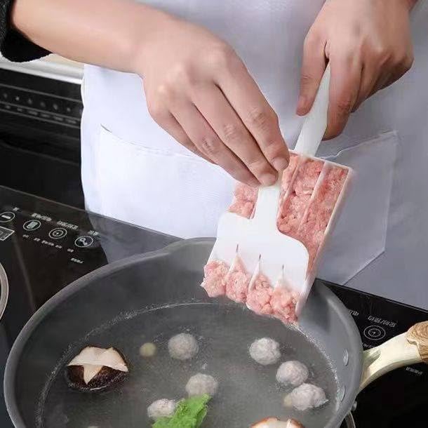 White Creative Kitchen Triple Meatball Maker, Meat Ball Scoop with Cutting Spade Ball Maker, None-Stick Meatball Maker Melon Ballers Fruit and Vegetable Tools