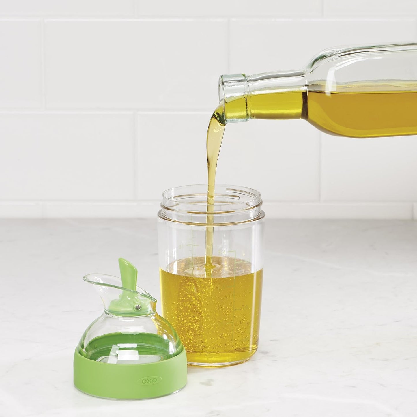 Good Grips Little Salad Dressing Shaker - Black, Small
