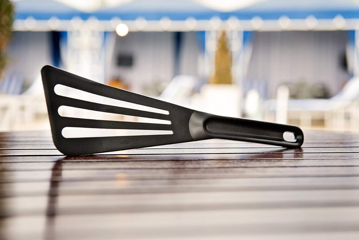 Matfer Bourgeat Exoglass® High Temperature Pelton Spatula, Grey