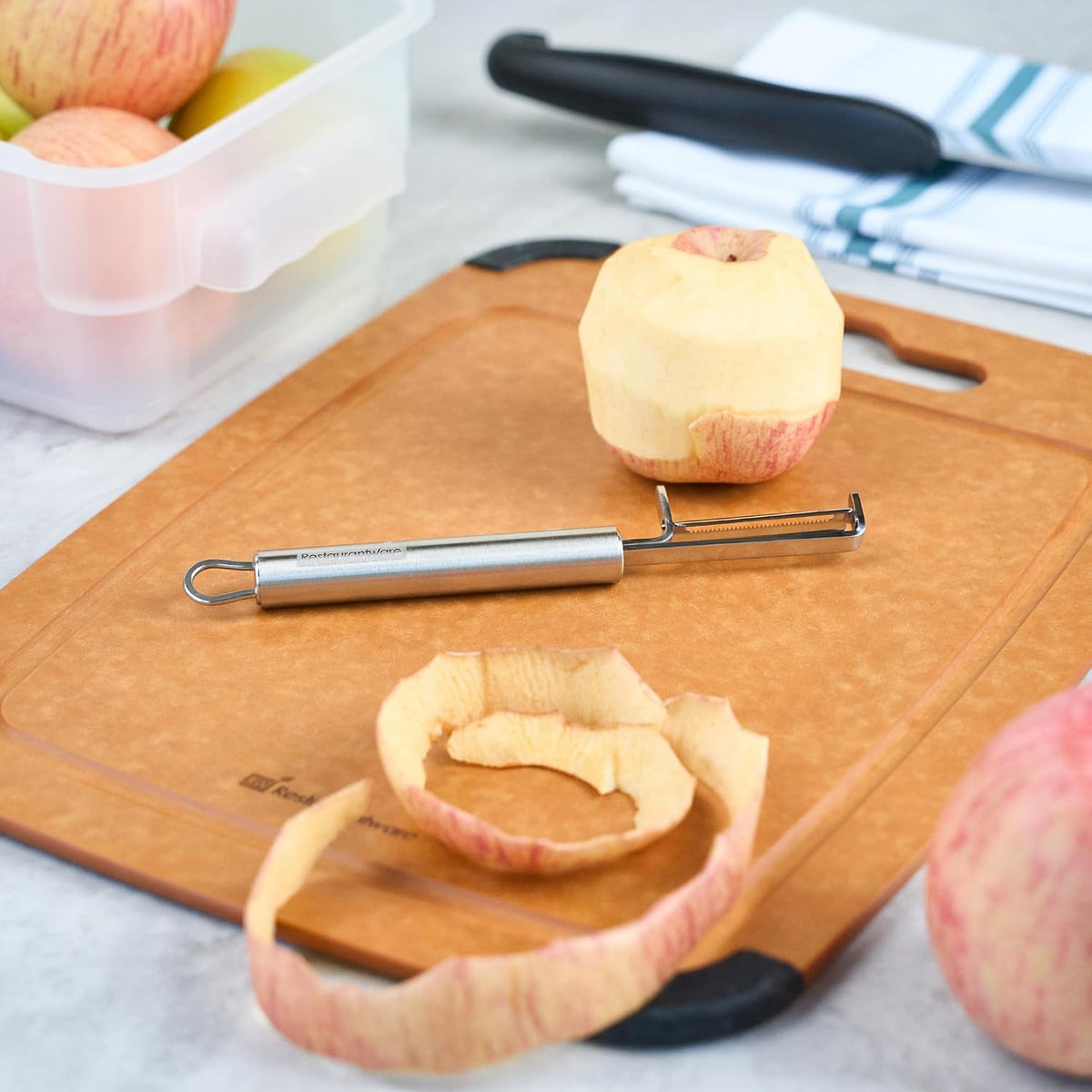 Stainless Steel Julienne Vegetable Peeler - German Standard Kitchen Peeler Dishwasher Safe, Sharp Blades, Ergonomic Handle - Potato Peeler for Potato, Apple, Cucumber