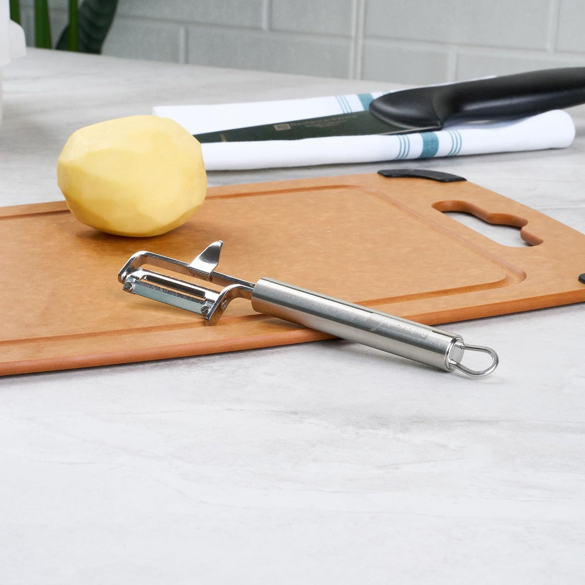 Stainless Steel Julienne Vegetable Peeler - German Standard Kitchen Peeler Dishwasher Safe, Sharp Blades, Ergonomic Handle - Potato Peeler for Potato, Apple, Cucumber