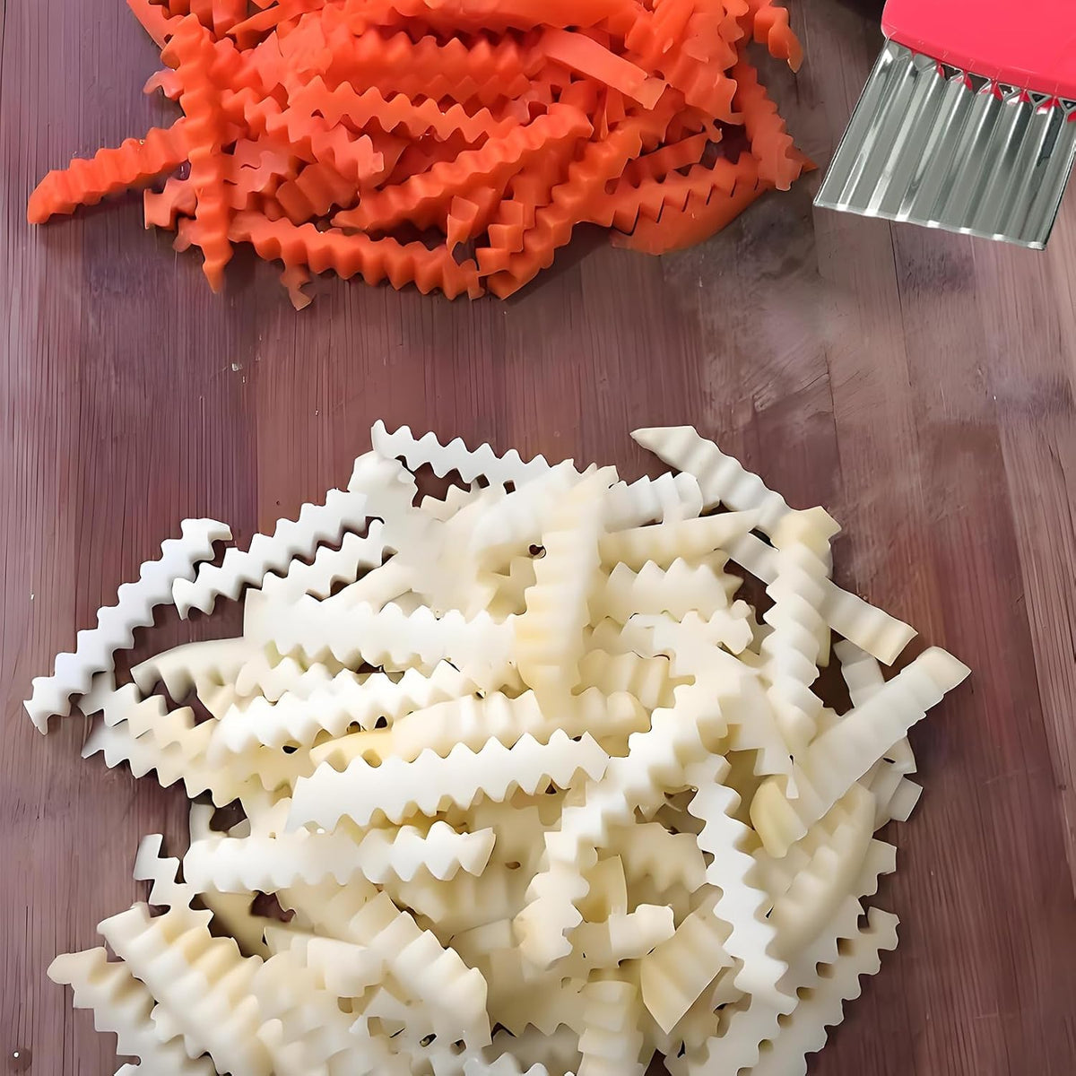 Crinkle Cutter for Veggies & Potatoes,Stainless Steel