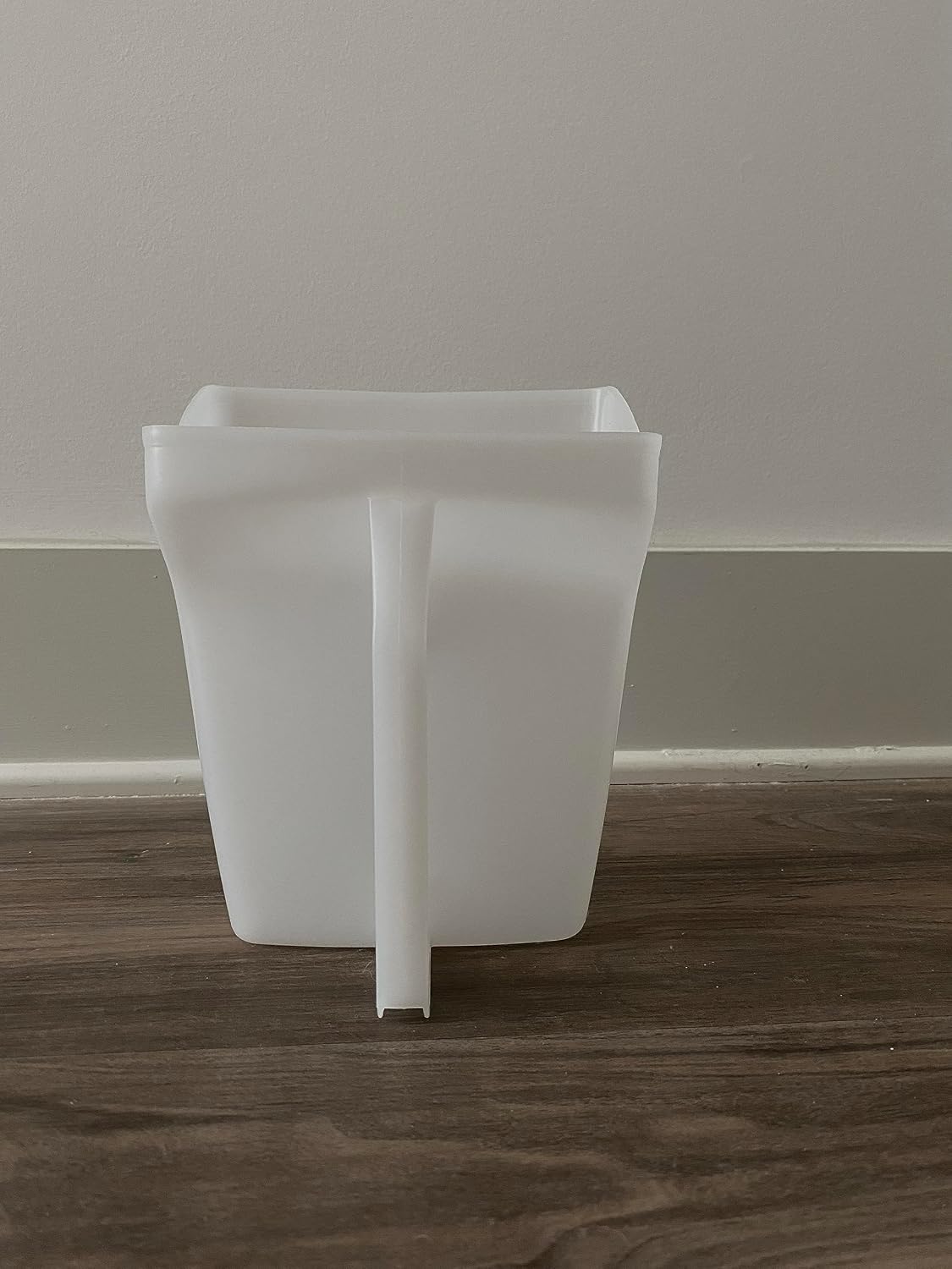 Food Service Utility Scoop, 64-Ounce, White, for Ice/Bar and Ingredient Use in Restaurant/Kitchen