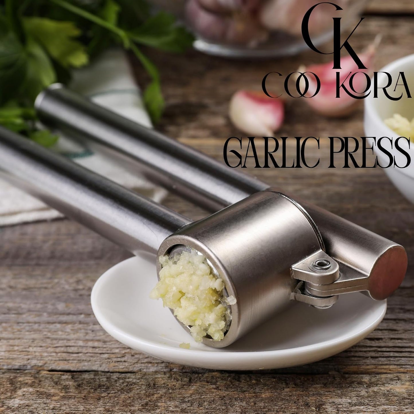 Heavy Duty Garlic Press, Handheld Garlic Mincer, 304 Stainless Steel Garlic Press, Ergonomic, Durable, No Hand Odor, Just Put It in the Bowl, Dishwasher Safe