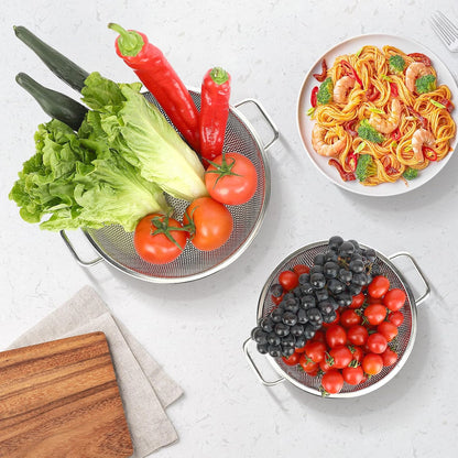 Colander for Kitchen, 3QT, Stainless Steel Colander Strainer with Handle for Fruits Vegetables Cooking Food, Dishwasher Safe