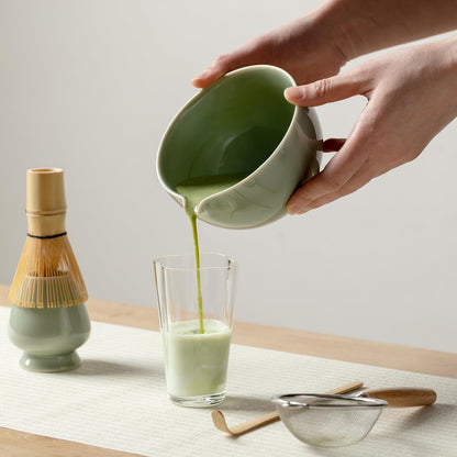 Matcha Whisk Set, Matcha Set with Ceramic Matcha Bowl, Bamboo Whisk & Holder, Sifter, Tea Scoop (Black Gold)