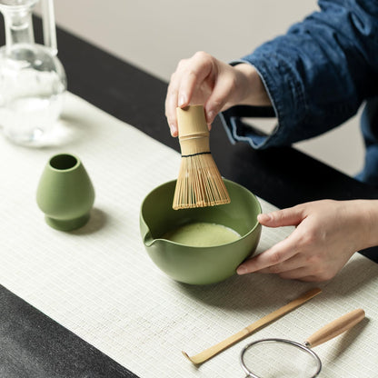 Matcha Whisk Set, Matcha Set with Ceramic Matcha Bowl, Bamboo Whisk & Holder, Sifter, Tea Scoop (Black Gold)