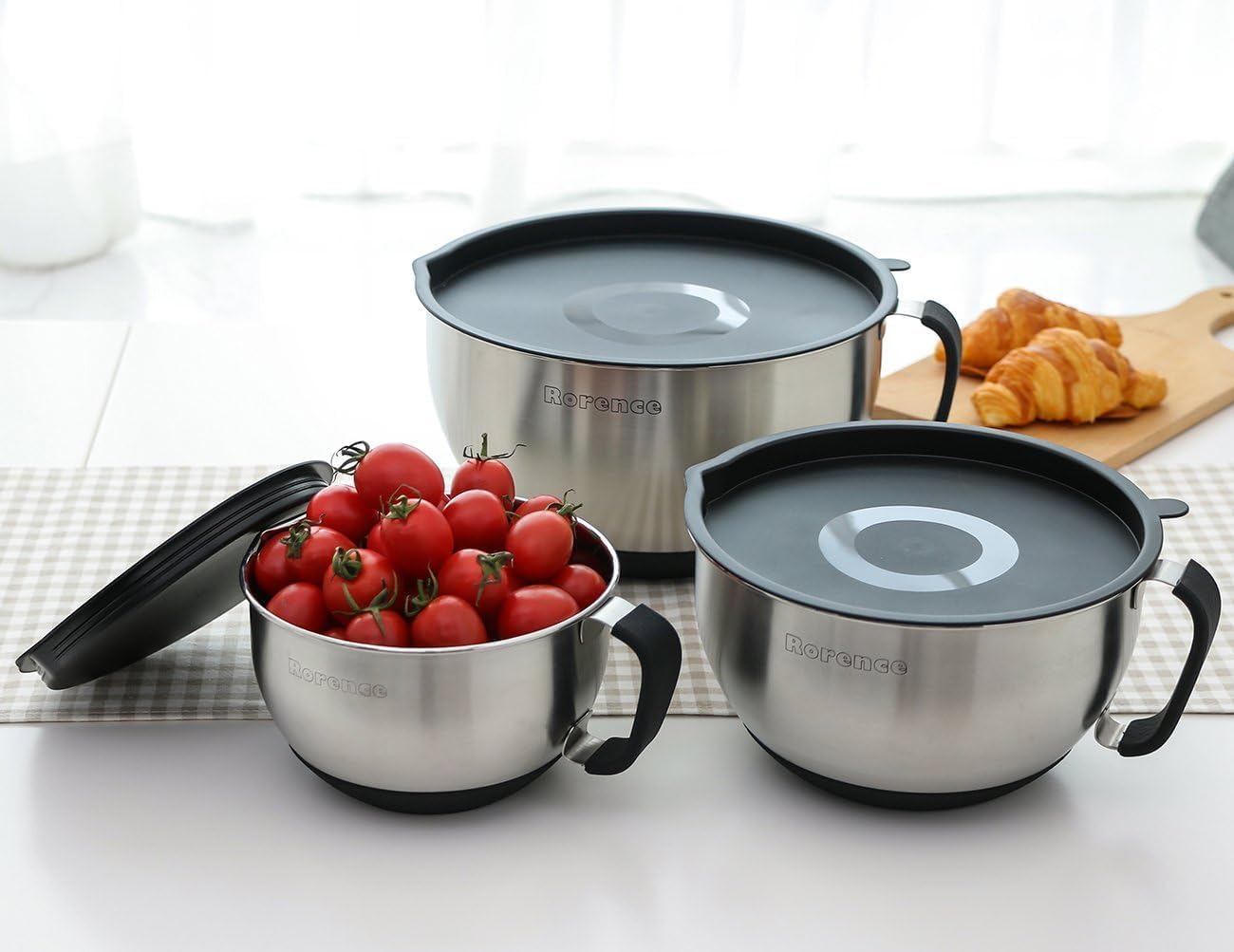 Stainless Steel Mixing Bowls Set with Lids,1.5,3 & 5 Qt,Black | Non-Slip Silicone Base,Precision Pour Spout,Ergonomic Easy-Grip Handle,Measurement Marks,Airtight Lids,Cooking & Meal Prep