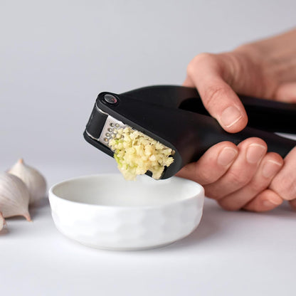 Garlic Press, 7.5 Inch Stainless Steel Garlic Slicer Crusher Tool Kitchen Utensil for Home Cooks and Professional Chefs, Green