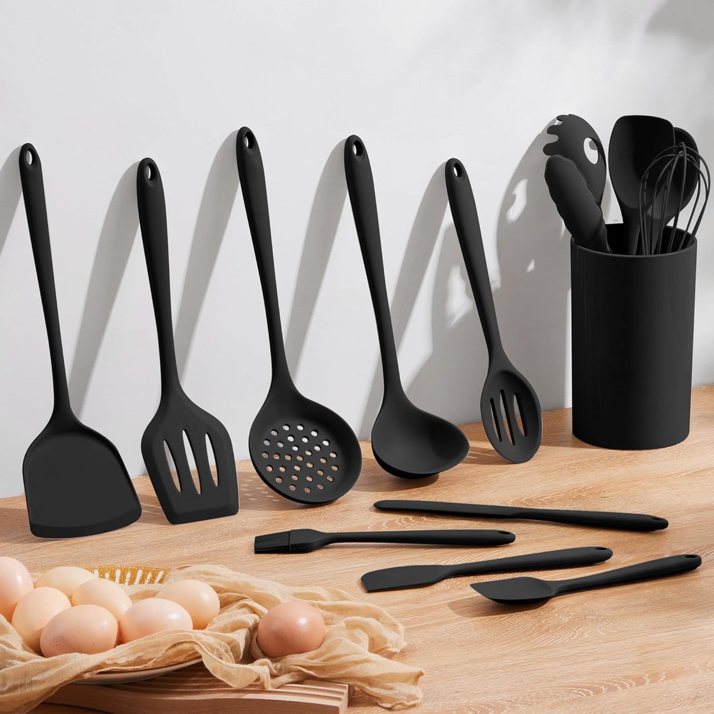 Silicone Cooking Utensil Set, 15pcs Kitchen Utensils with Holder for Nonstick Cookware, Heat Resistant Nontoxic Silicone Spatula Set Dishwasher Safe Kitchen Tools for Baking-Black
