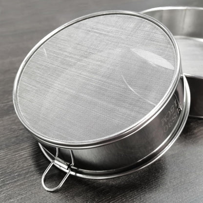 Flour Sifter for Baking 2 Pack, Round Flour Sifter Stainless Steel 6 Inch 60 Mesh and 8 Inch 40 Mesh Sieve Fine Meshs Flours Sieve Set for Baking Cake Bread Pastries