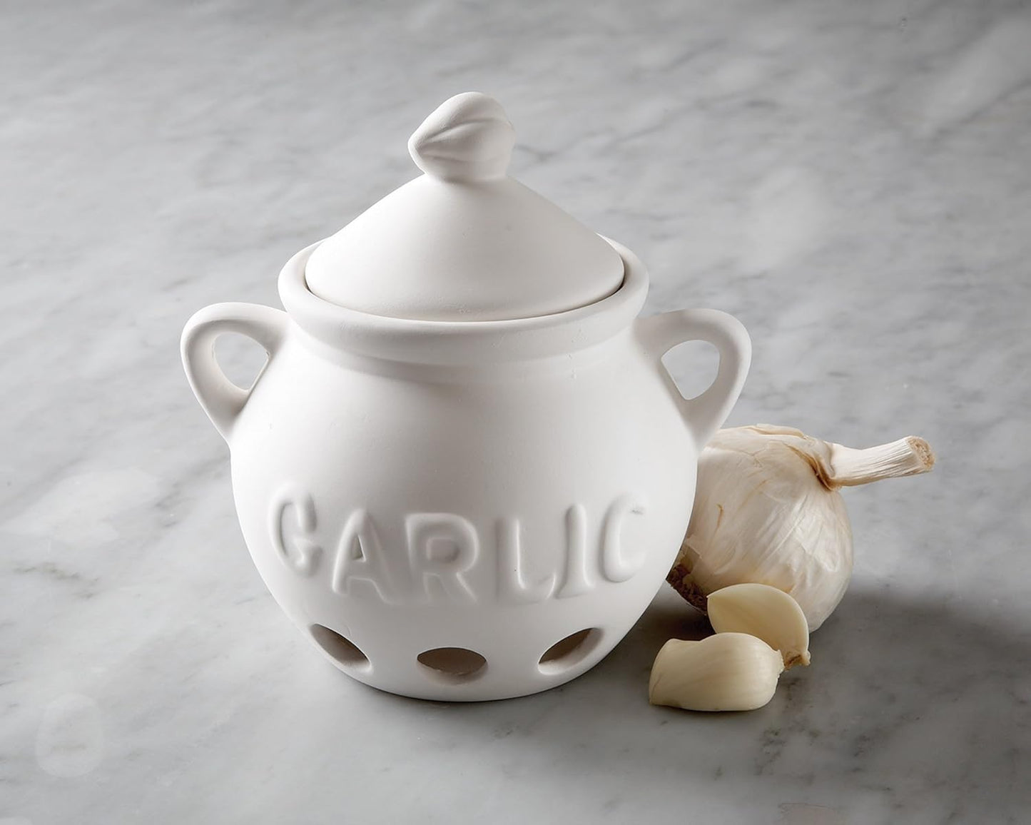 Fox Run Garlic Keeper and Storage, White Ceramic, 5.25" x 4.25" x 5.5" | For Small & Medium Sized Bulbs | Keep Garlic Fresh & Ready to Use | Holes for Airflow | Garlic Holder For Countertop