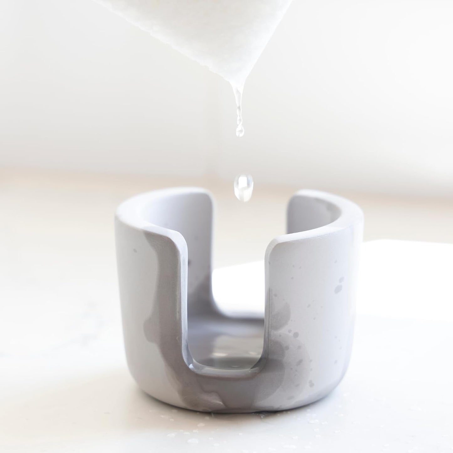 Diatomite Stoneware Sponge Holder & Sink Caddy, Drying Stone Kitchen Sink Organizer for Counter, Water-Absorbing Diatomaceous Earth Sponge Tray for Kitchen & Bathroom Countertop