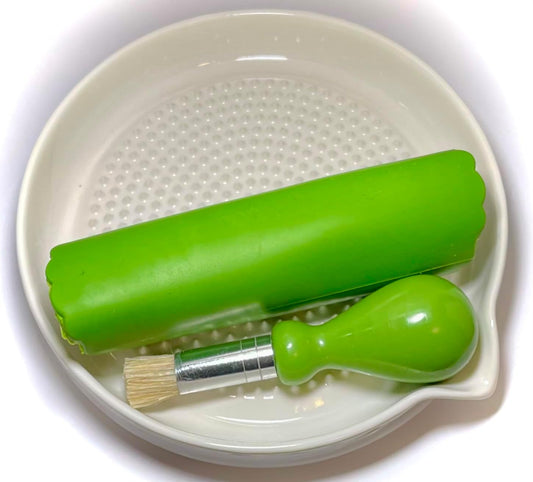 Premium Ceramic Garlic Grater Plate Set - Large White Modern | Includes 6" Plate, Peeler, and Brush - For Strawberries, Ginger, Chocolate, Cheese, and more - Make your own puree!